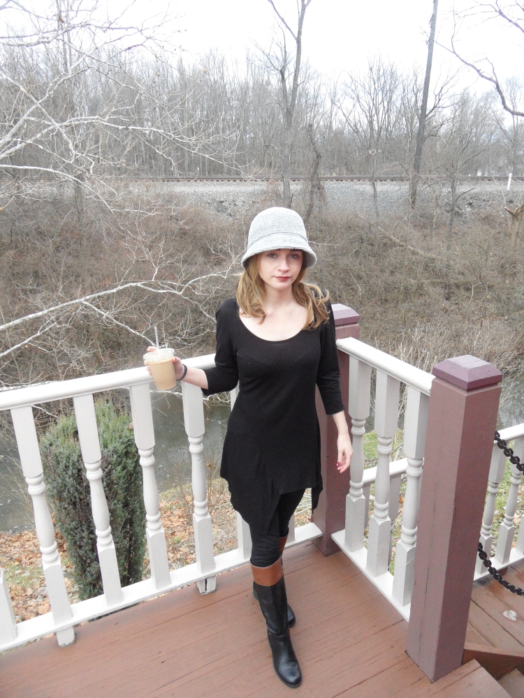 fashion blogger wears hat, boots.jpg